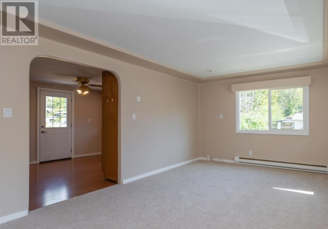 28 4200 Dewdney Trunk Road, Coquitlam, British Columbia  V3H 3E2 - Photo 2 - R2827209