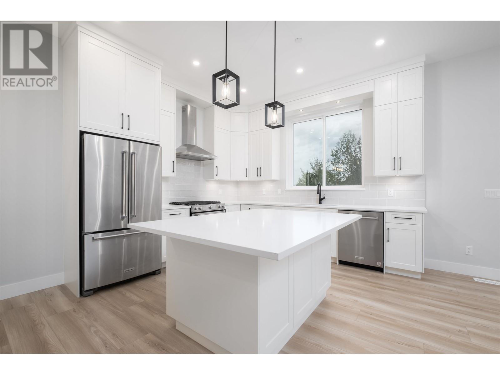 13581 Birdtail Drive, Maple Ridge, British Columbia  V4R 2P7 - Photo 6 - R2822238