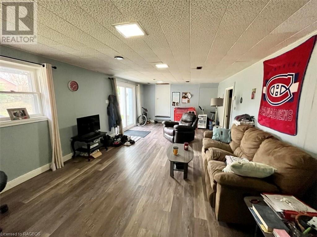 520 Mcnab Street, Walkerton, Ontario  N0G 2V0 - Photo 12 - 40506058