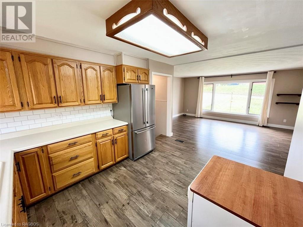 520 Mcnab Street, Walkerton, Ontario  N0G 2V0 - Photo 6 - 40506058