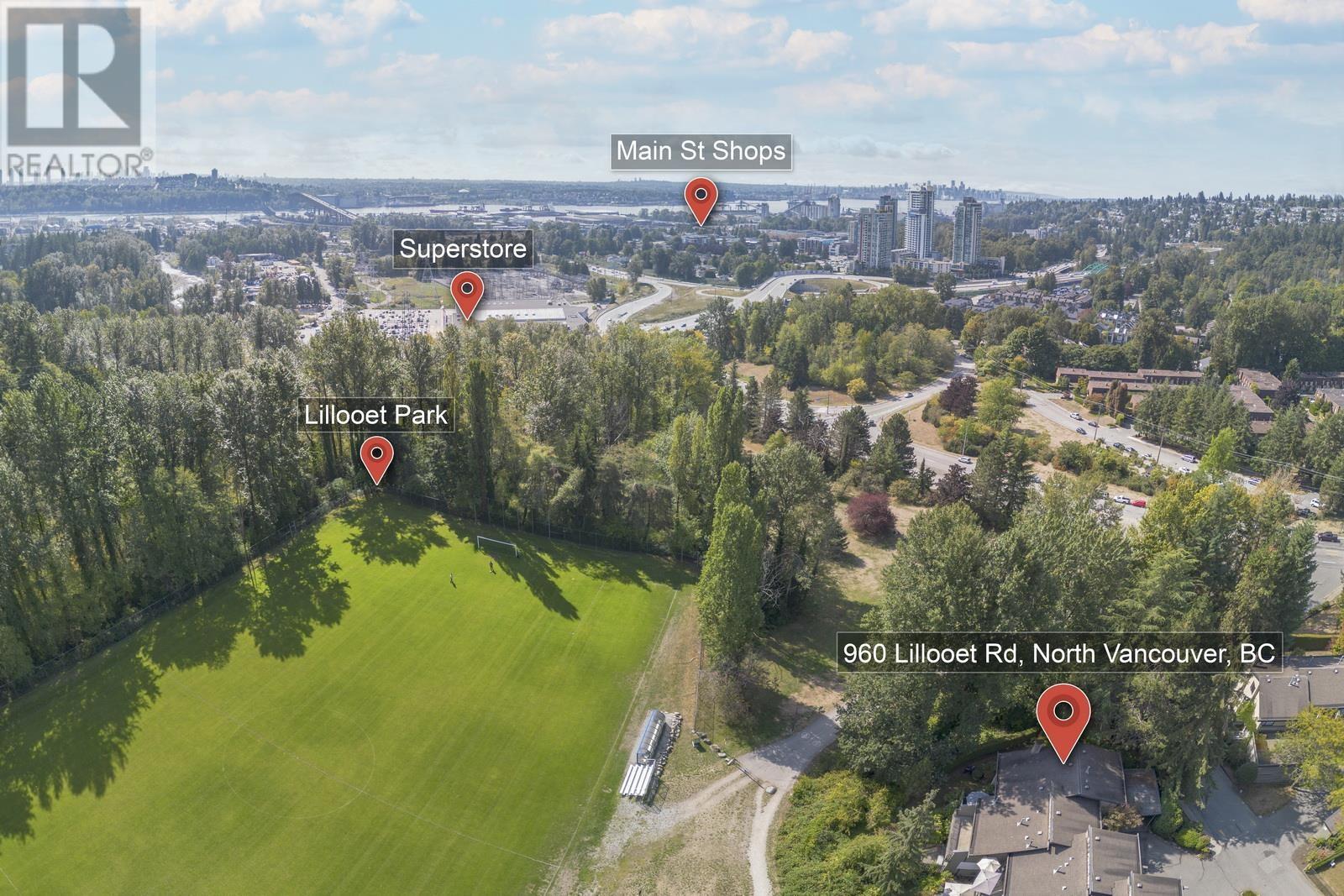960 LILLOOET ROAD, north vancouver, British Columbia