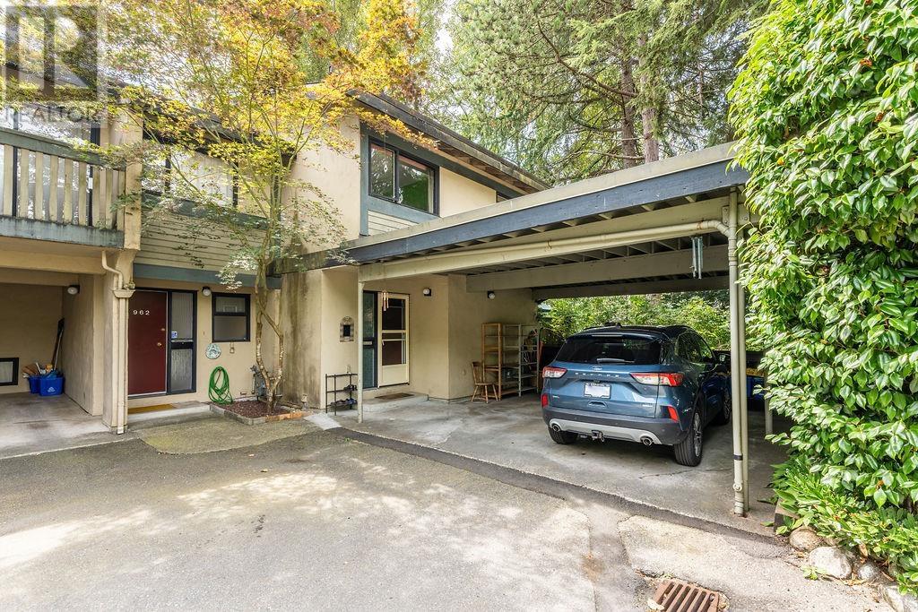 960 Lillooet Road, North Vancouver, British Columbia  V7J 2H5 - Photo 2 - R2828262