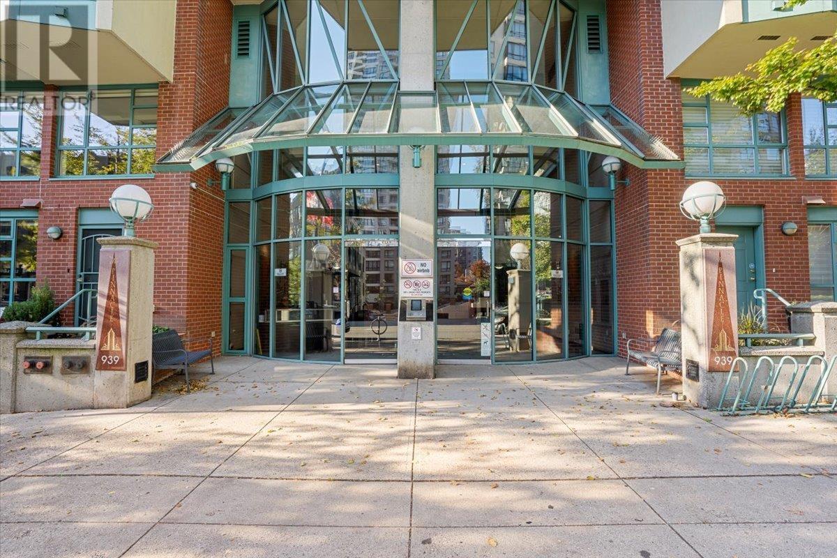 804 939 Homer Street, Vancouver, British Columbia  V6B 2W6 - Photo 3 - R2828293
