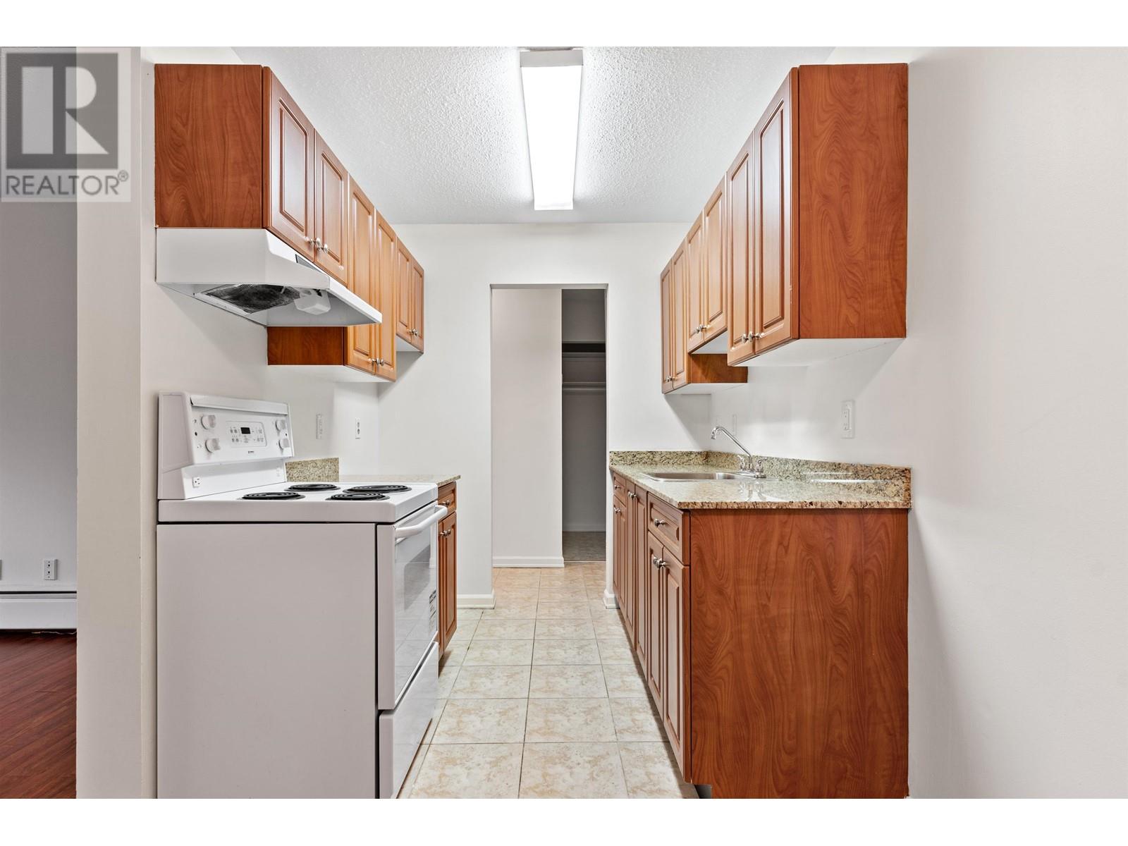 310 211 W 3rd Street, North Vancouver, British Columbia  V7M 1E9 - Photo 6 - R2828299