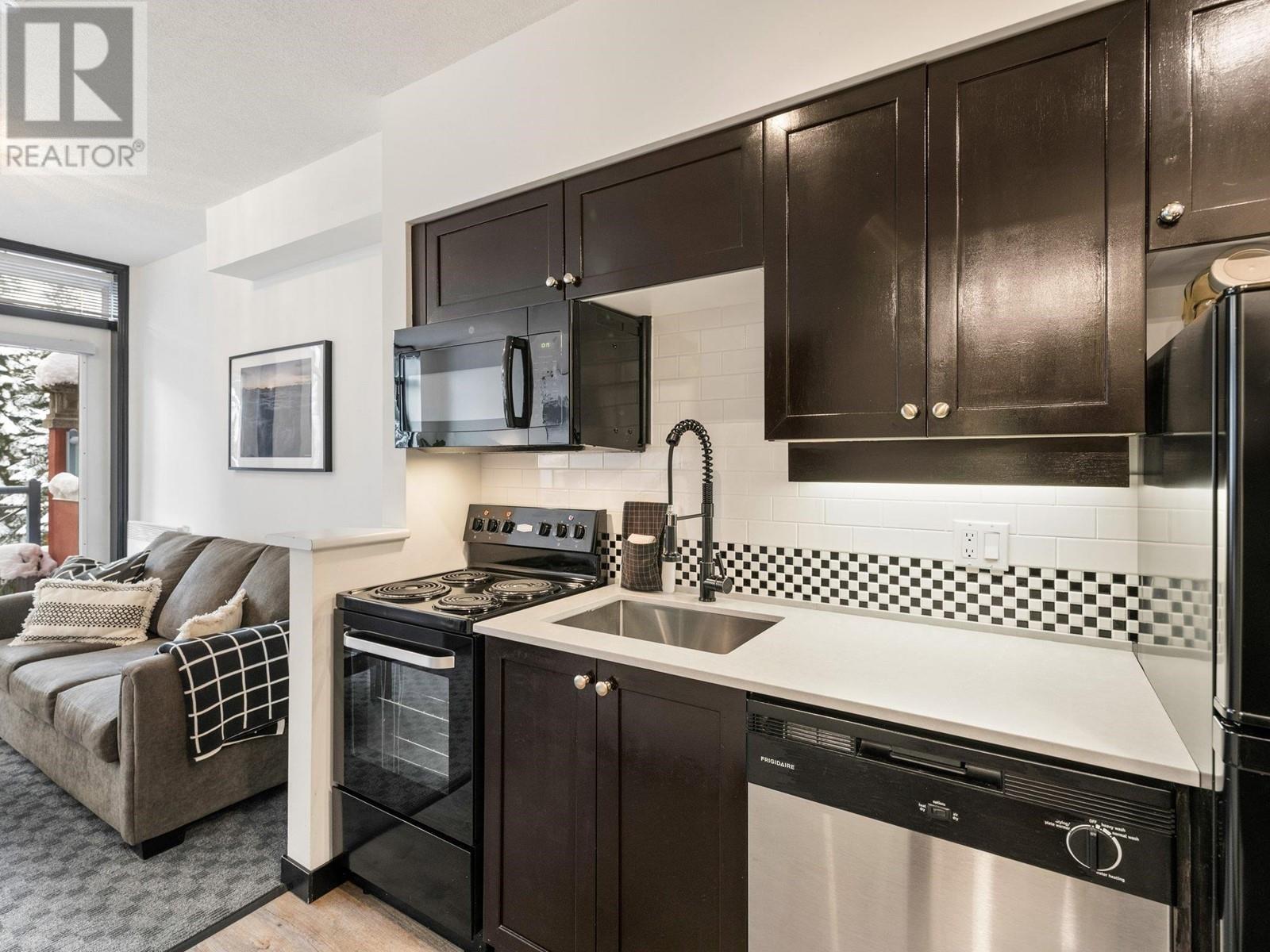 309 4369 Main Street, Whistler, British Columbia  V8E 1B7 - Photo 8 - R2828309