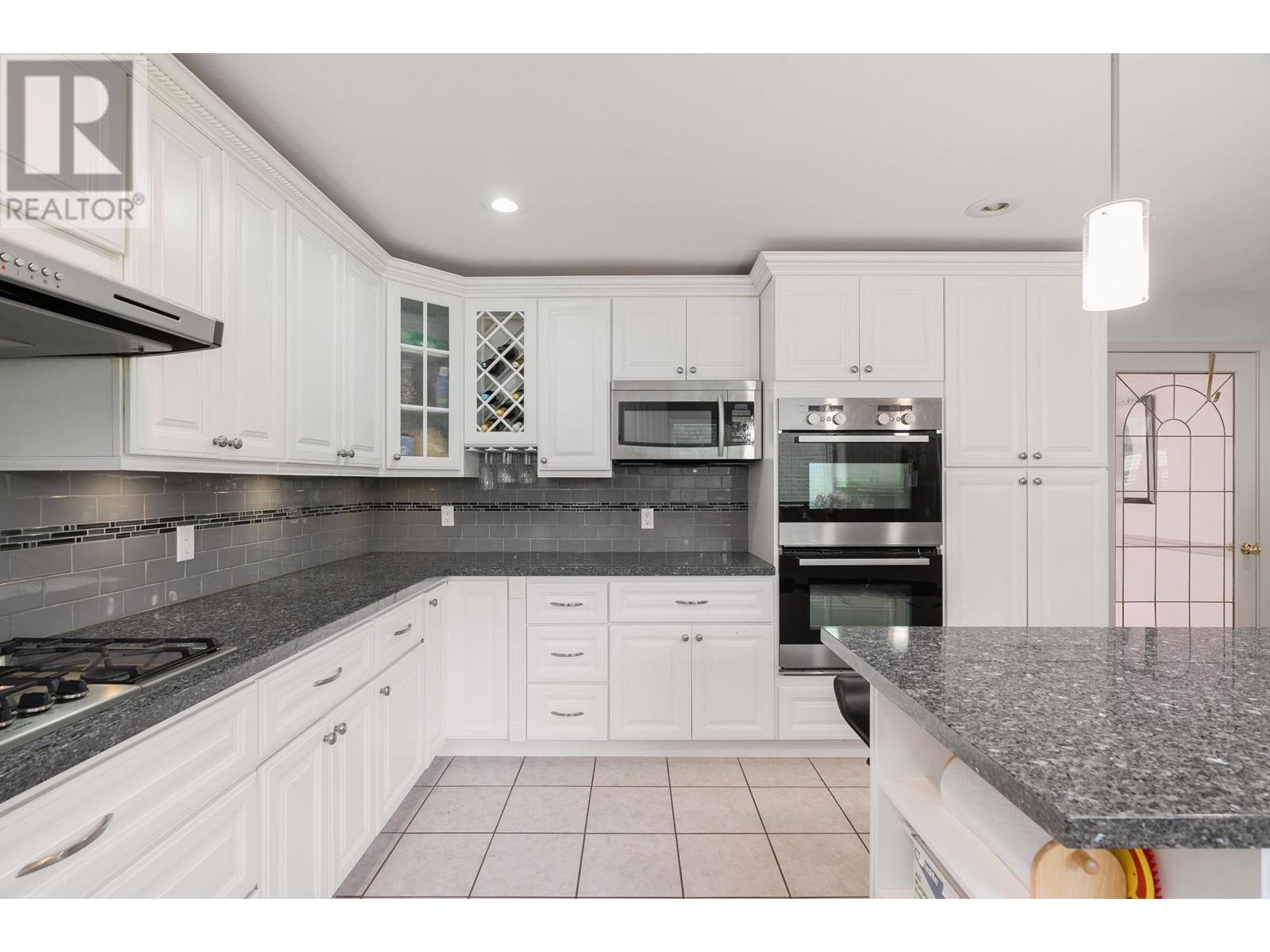 8020 Claybrook Road Road, Richmond, British Columbia  V7C 2L3 - Photo 10 - R2828274