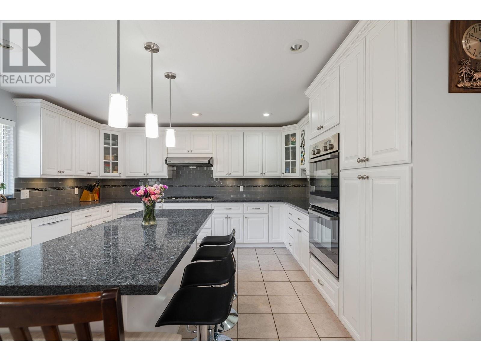 8020 Claybrook Road Road, Richmond, British Columbia  V7C 2L3 - Photo 11 - R2828274