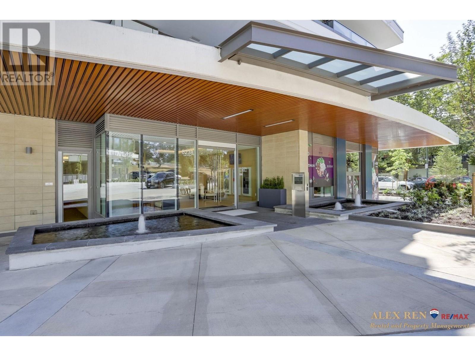 8238 Lord Street, Vancouver, British Columbia  V6P 0G7 - Photo 2 - R2828304