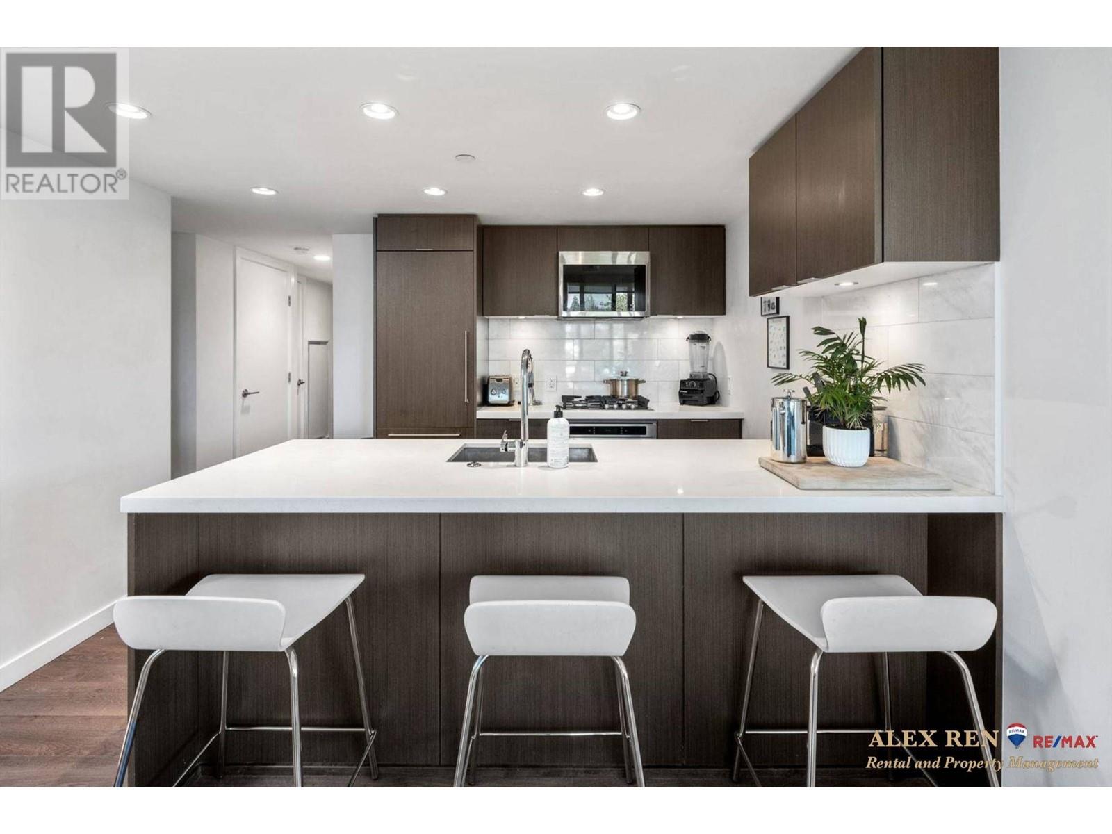 8238 Lord Street, Vancouver, British Columbia  V6P 0G7 - Photo 4 - R2828304