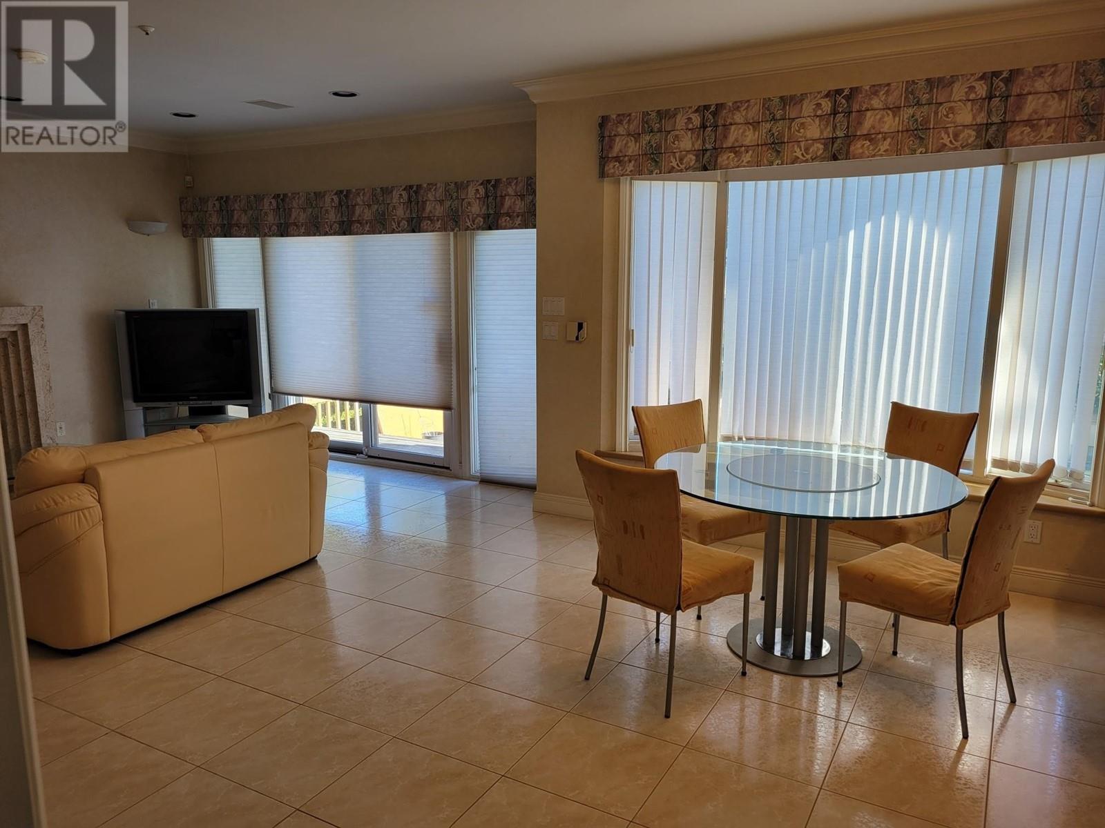 1388 W 45th Avenue, Vancouver, British Columbia  V6M 2G9 - Photo 11 - R2828290
