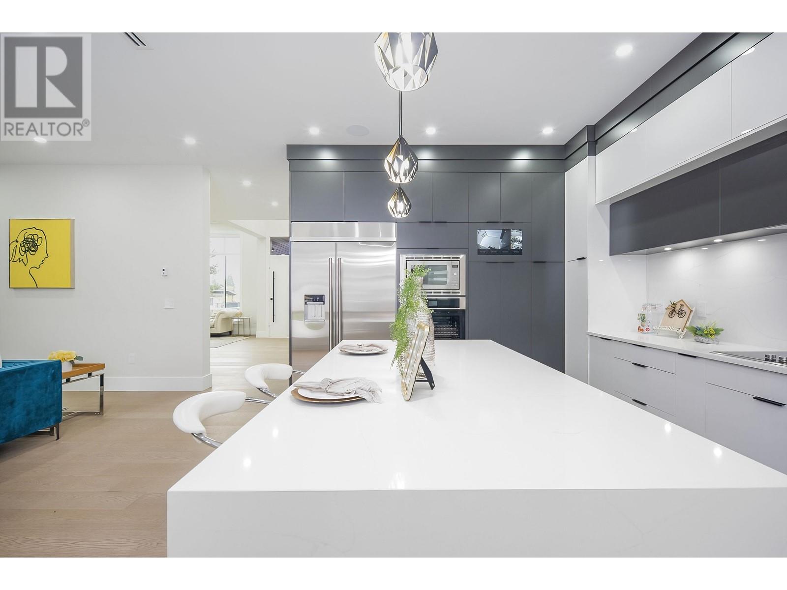1610 Giles Place, Burnaby, British Columbia  V5A 3K6 - Photo 13 - R2827689