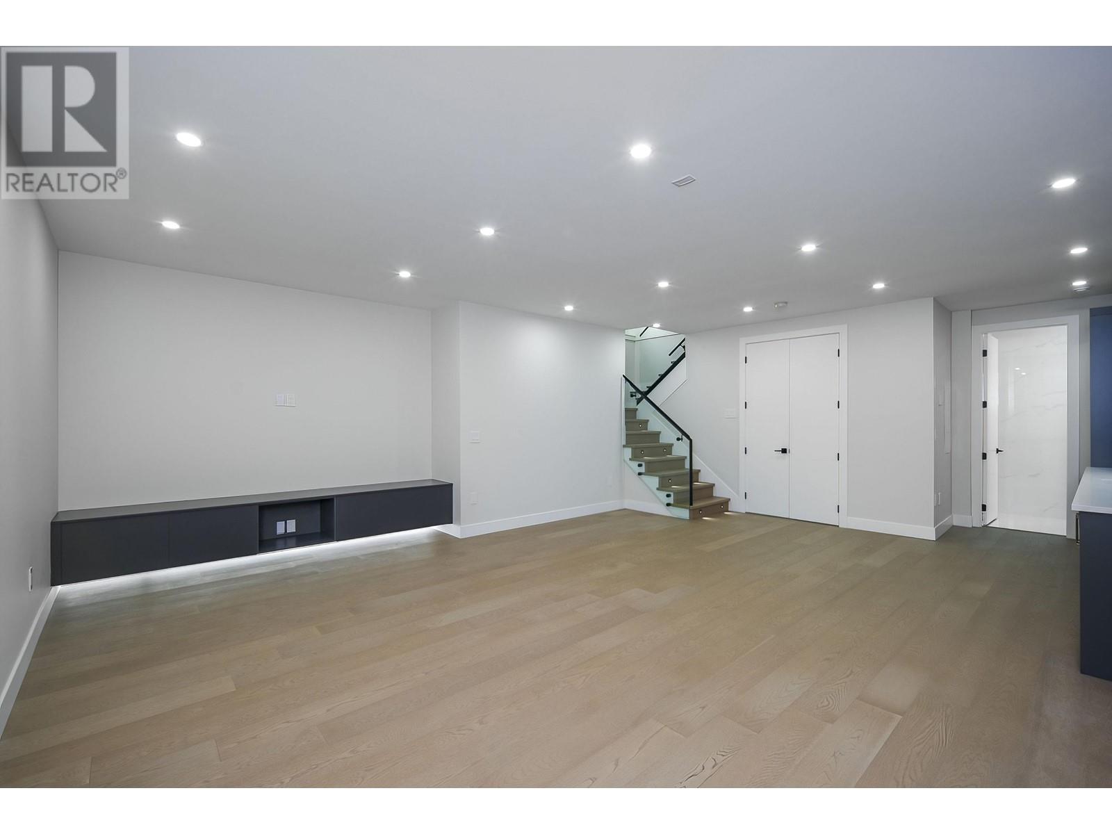 1610 Giles Place, Burnaby, British Columbia  V5A 3K6 - Photo 30 - R2827689