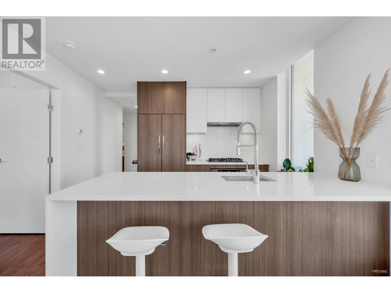 905 4465 JUNEAU STREET, burnaby, British Columbia
