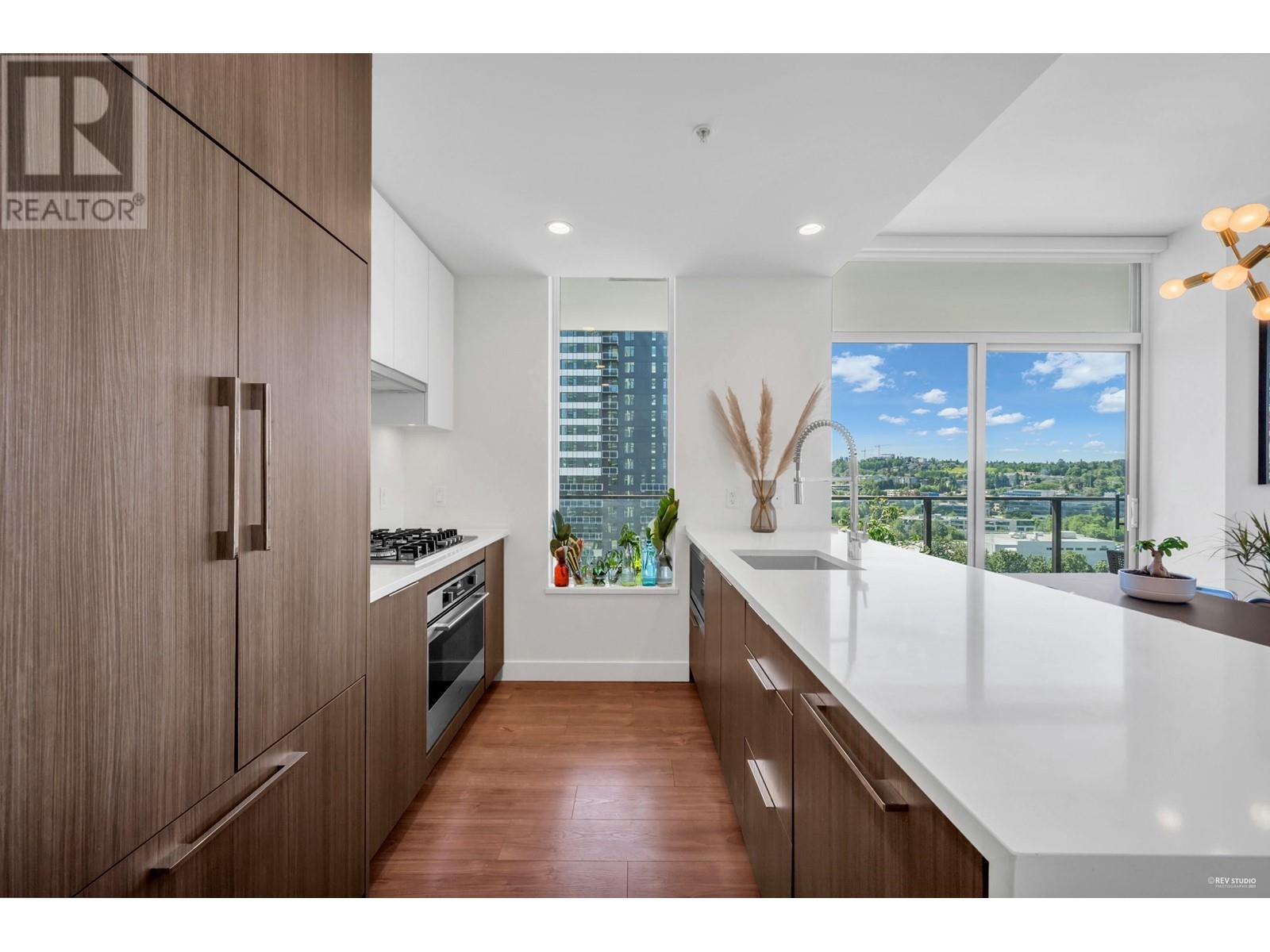 905 4465 Juneau Street, Burnaby, British Columbia  V5C 0L8 - Photo 3 - R2827938