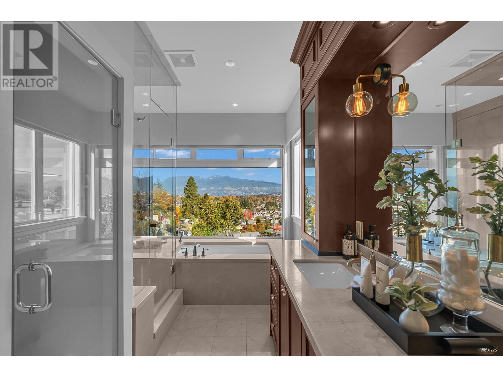 4492 Quesnel Drive, Vancouver, British Columbia  V6L 2X6 - Photo 21 - R2828243