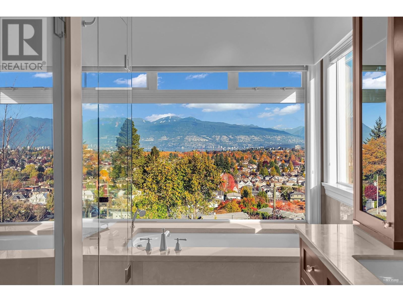 4492 Quesnel Drive, Vancouver, British Columbia  V6L 2X6 - Photo 22 - R2828243