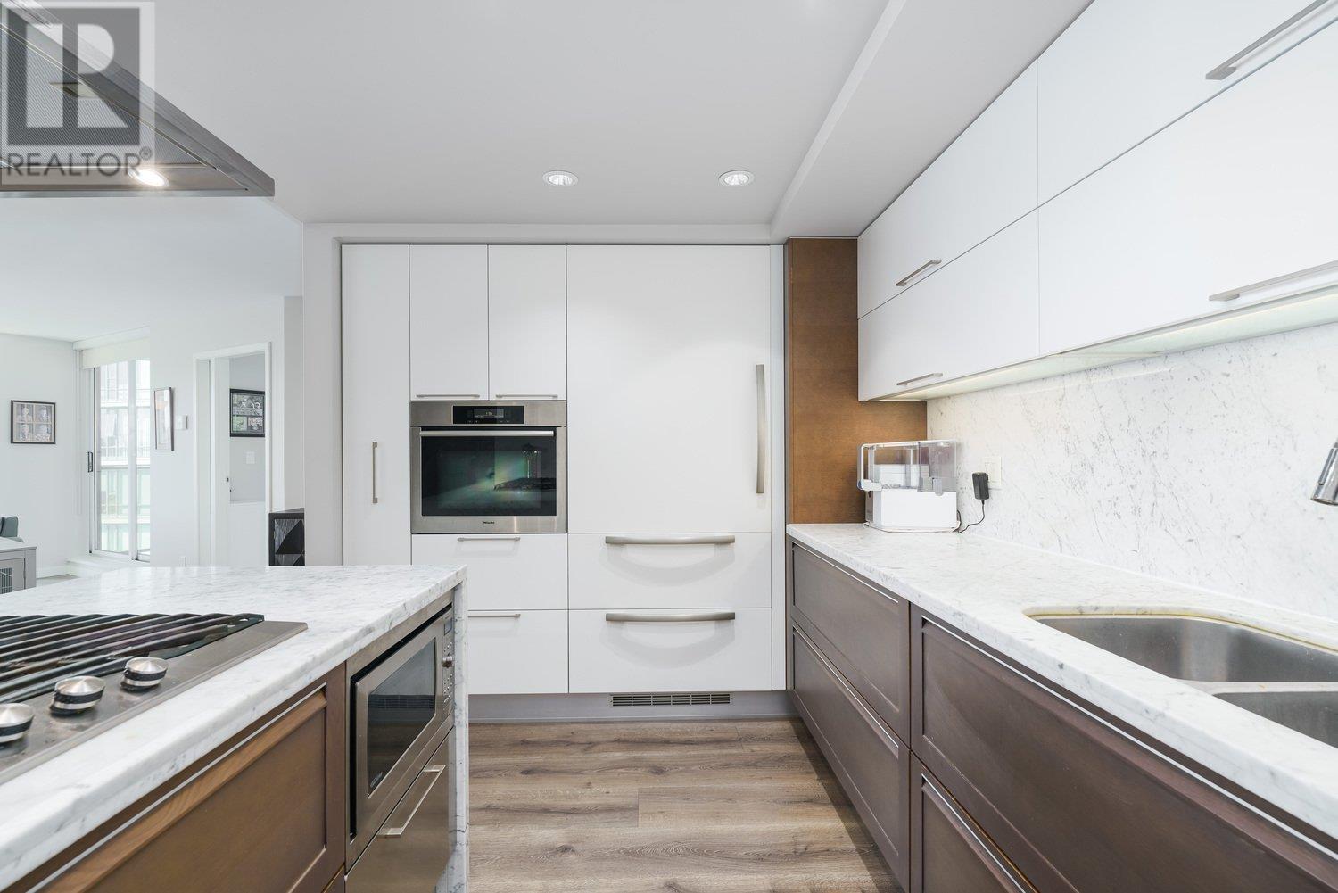 2005 8 Smithe Mews, Vancouver, British Columbia  V6B 0A5 - Photo 11 - R2821824