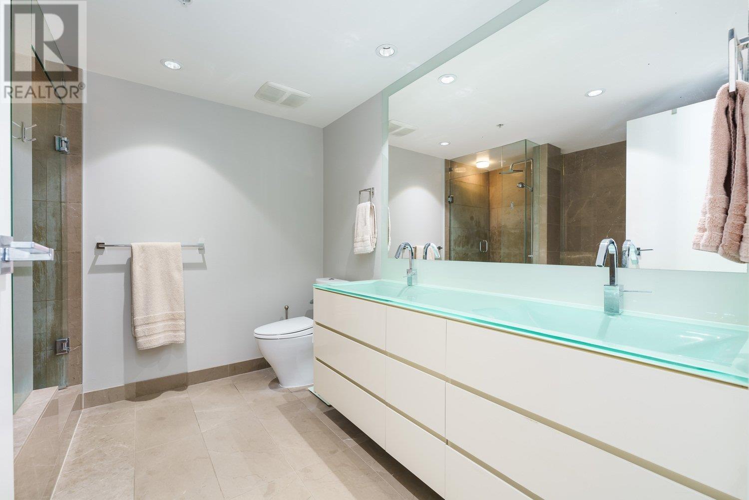 2005 8 Smithe Mews, Vancouver, British Columbia  V6B 0A5 - Photo 14 - R2821824