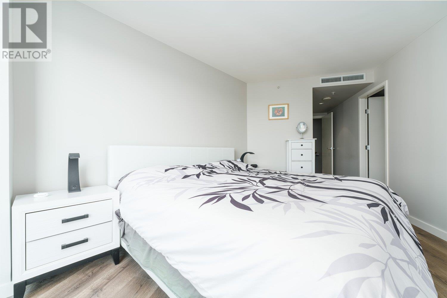 2005 8 Smithe Mews, Vancouver, British Columbia  V6B 0A5 - Photo 13 - R2821824
