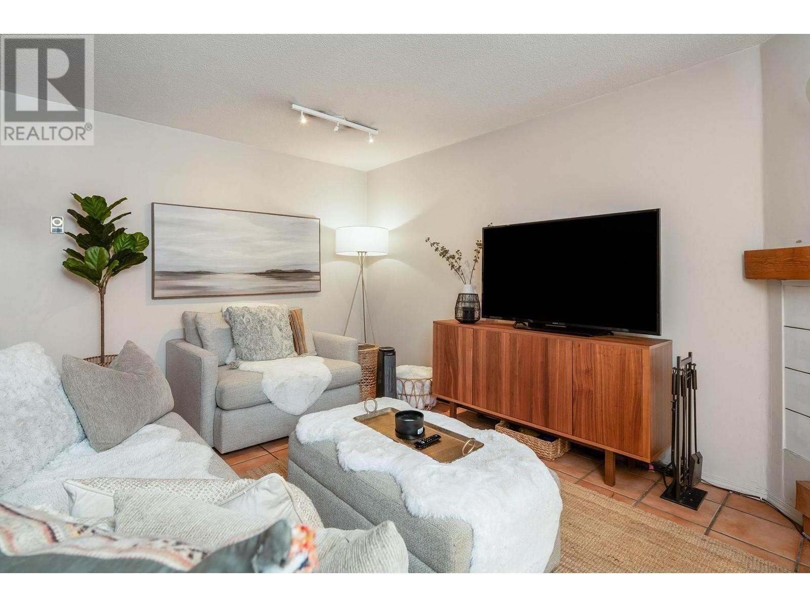 12 10820 Springmont Drive, Richmond, British Columbia  V7E 3S5 - Photo 4 - R2827028