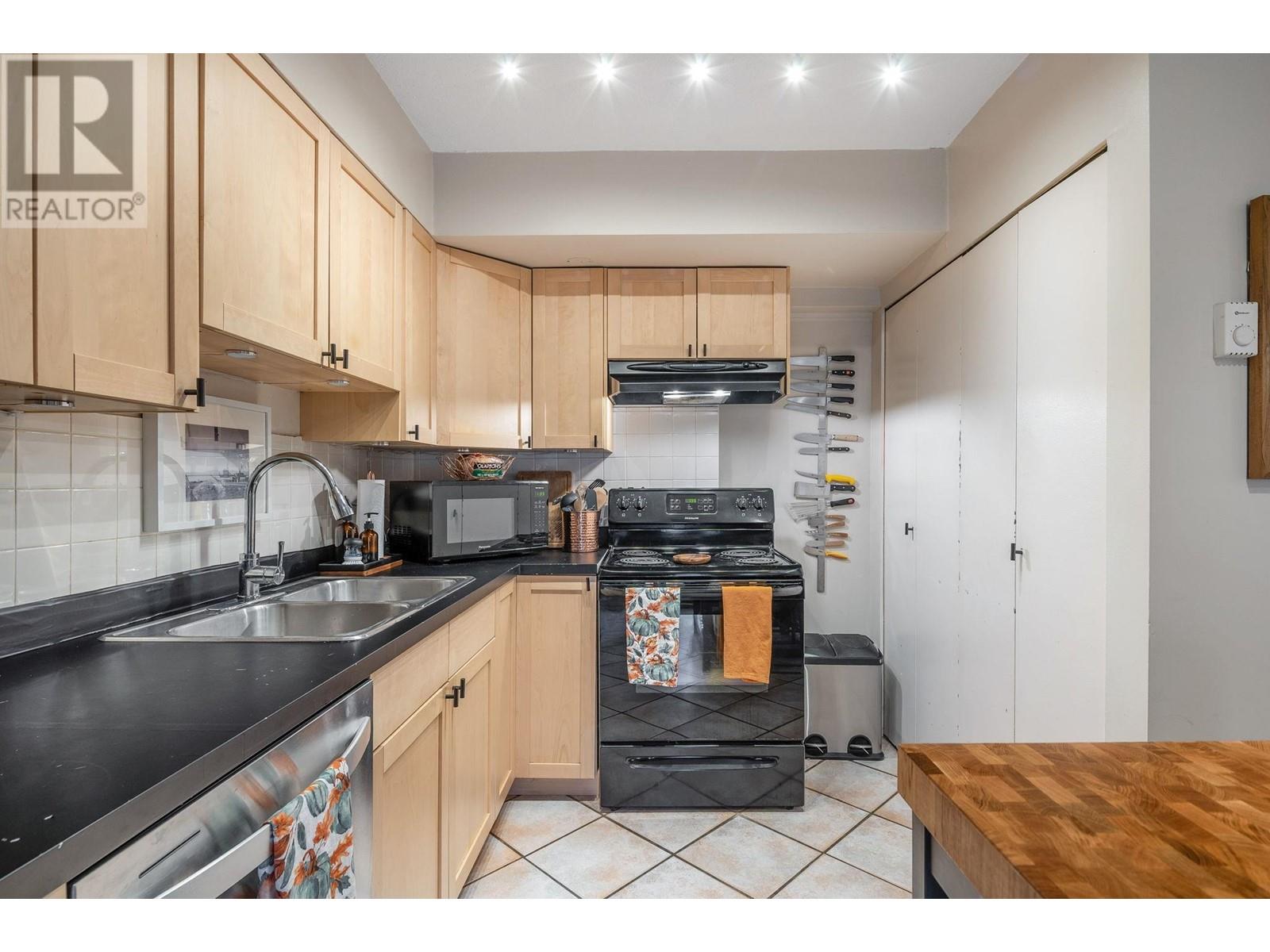 12 10820 Springmont Drive, Richmond, British Columbia  V7E 3S5 - Photo 13 - R2827028