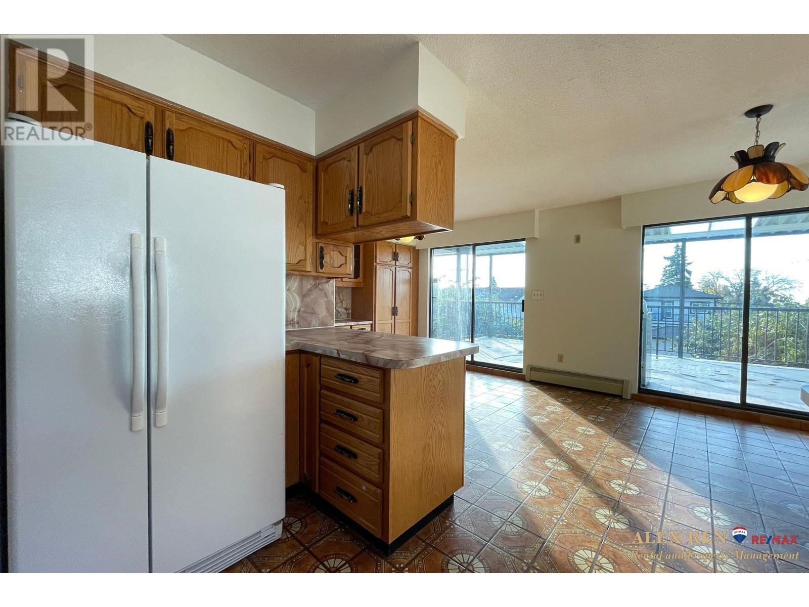 43xx Hurst Street, Burnaby, British Columbia  V5J 1M9 - Photo 10 - R2828333