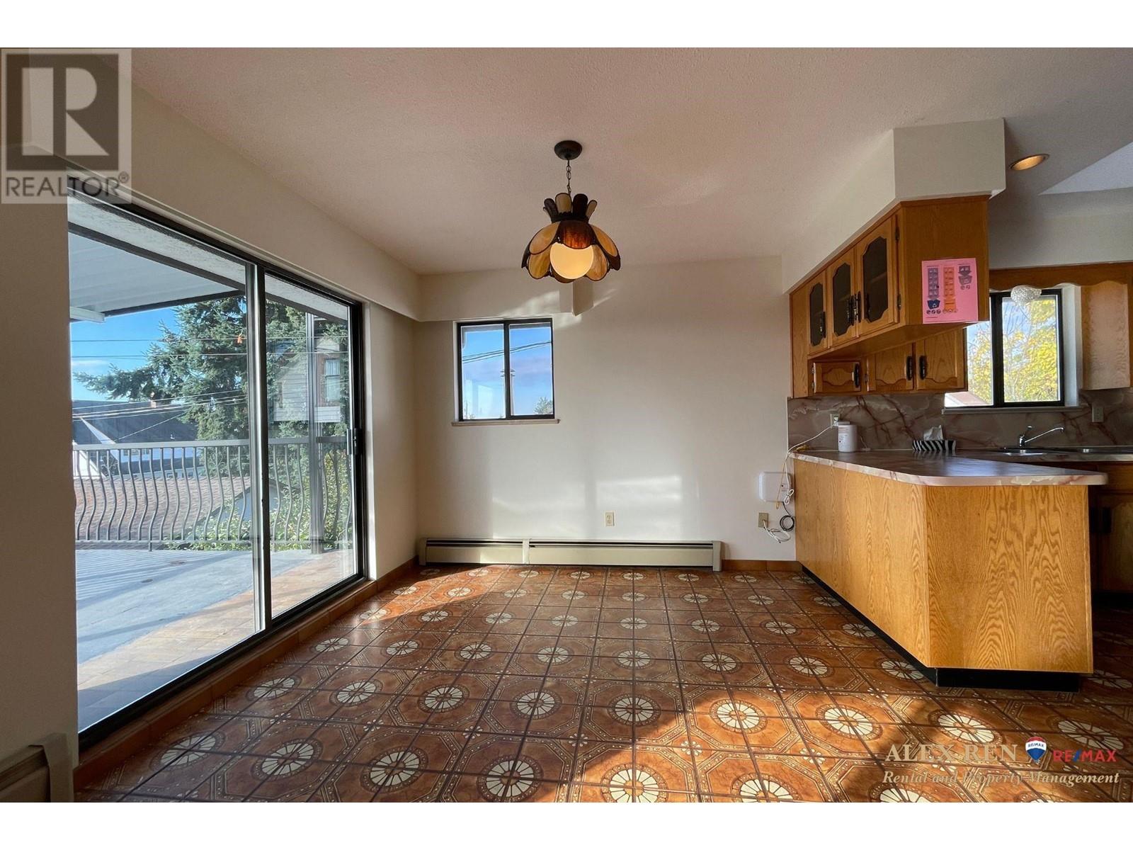 43xx Hurst Street, Burnaby, British Columbia  V5J 1M9 - Photo 11 - R2828333