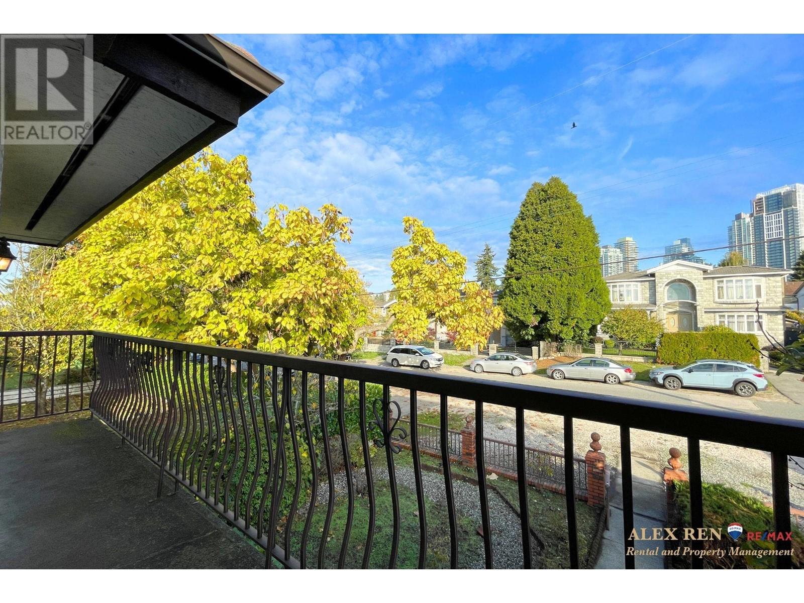 43xx Hurst Street, Burnaby, British Columbia  V5J 1M9 - Photo 5 - R2828333