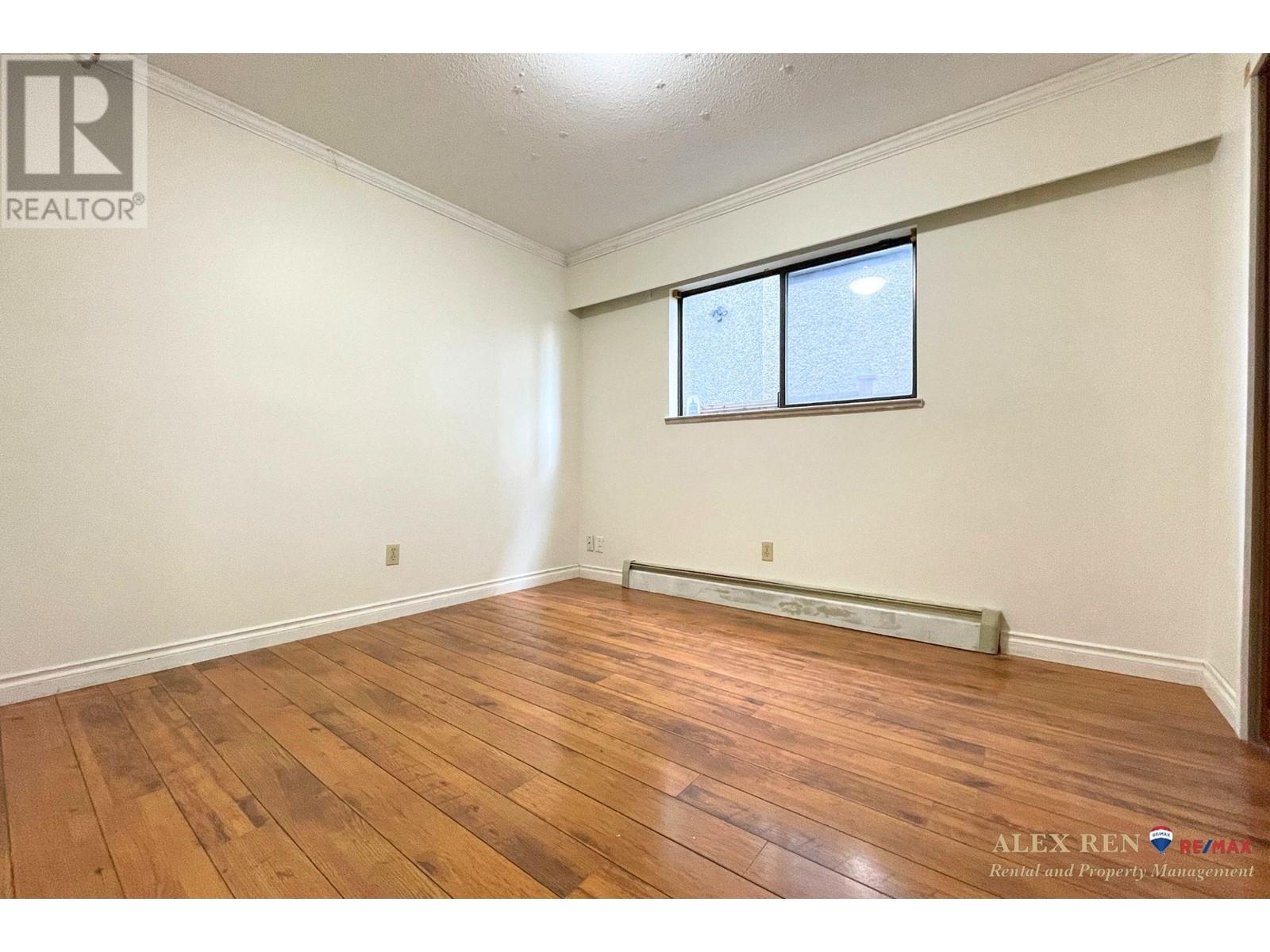 4xxx Hurst Street, Burnaby, British Columbia  V5J 1M9 - Photo 10 - R2828334