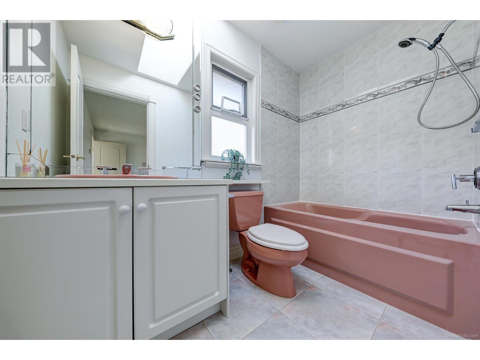 3731 Raymond Avenue, Richmond, British Columbia  V7E 1A9 - Photo 30 - R2828244