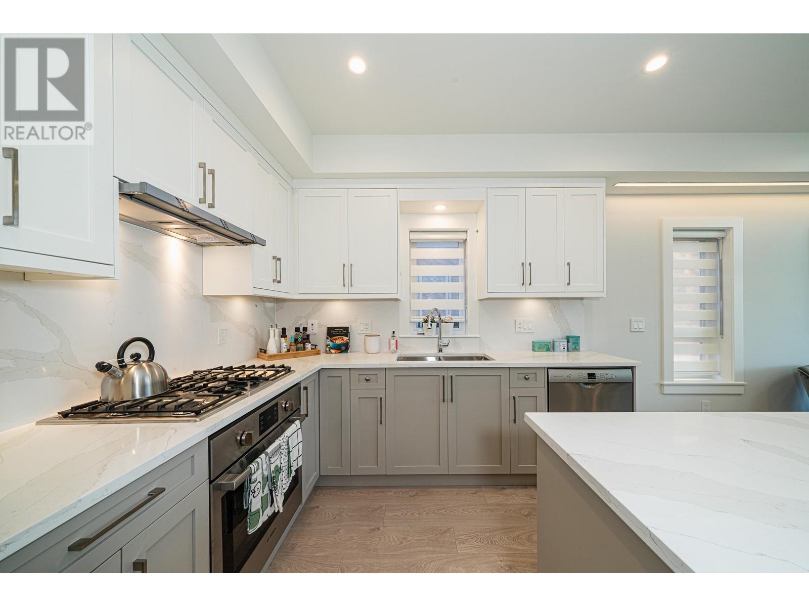 8377 French Street, Vancouver, British Columbia  V6P 4W3 - Photo 7 - R2827614