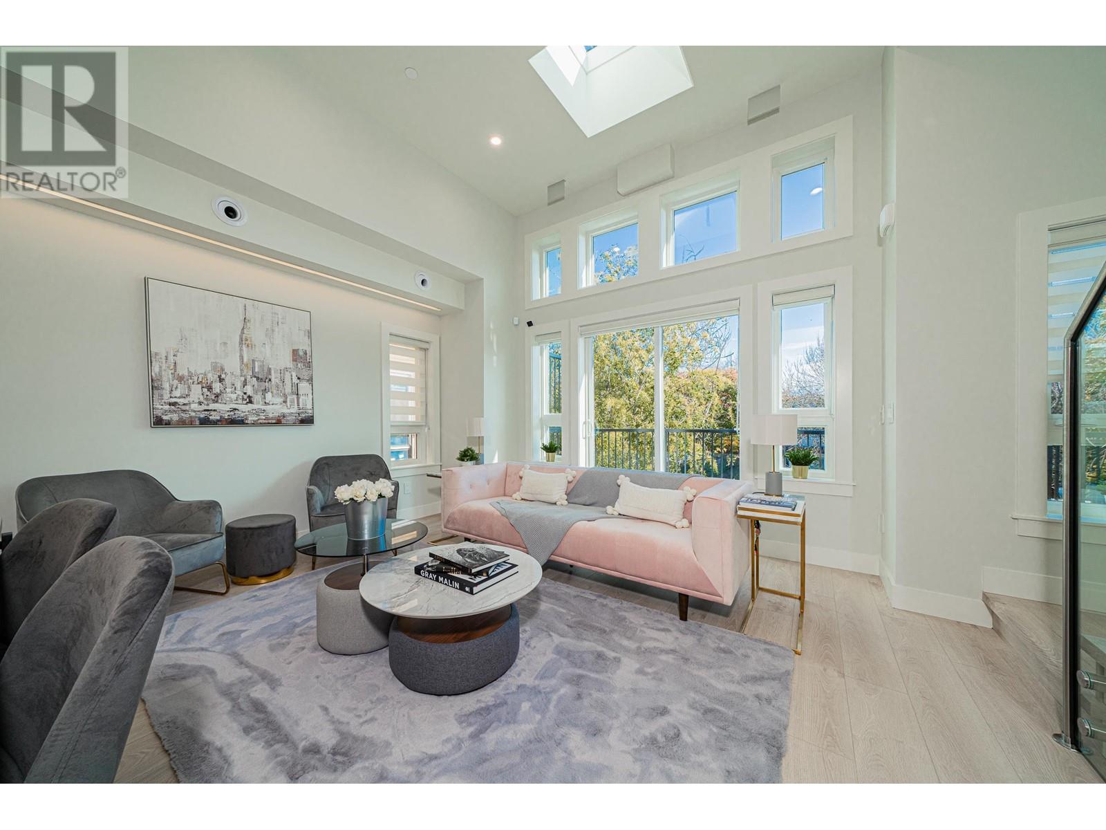 8377 French Street, Vancouver, British Columbia  V6P 4W3 - Photo 3 - R2827614