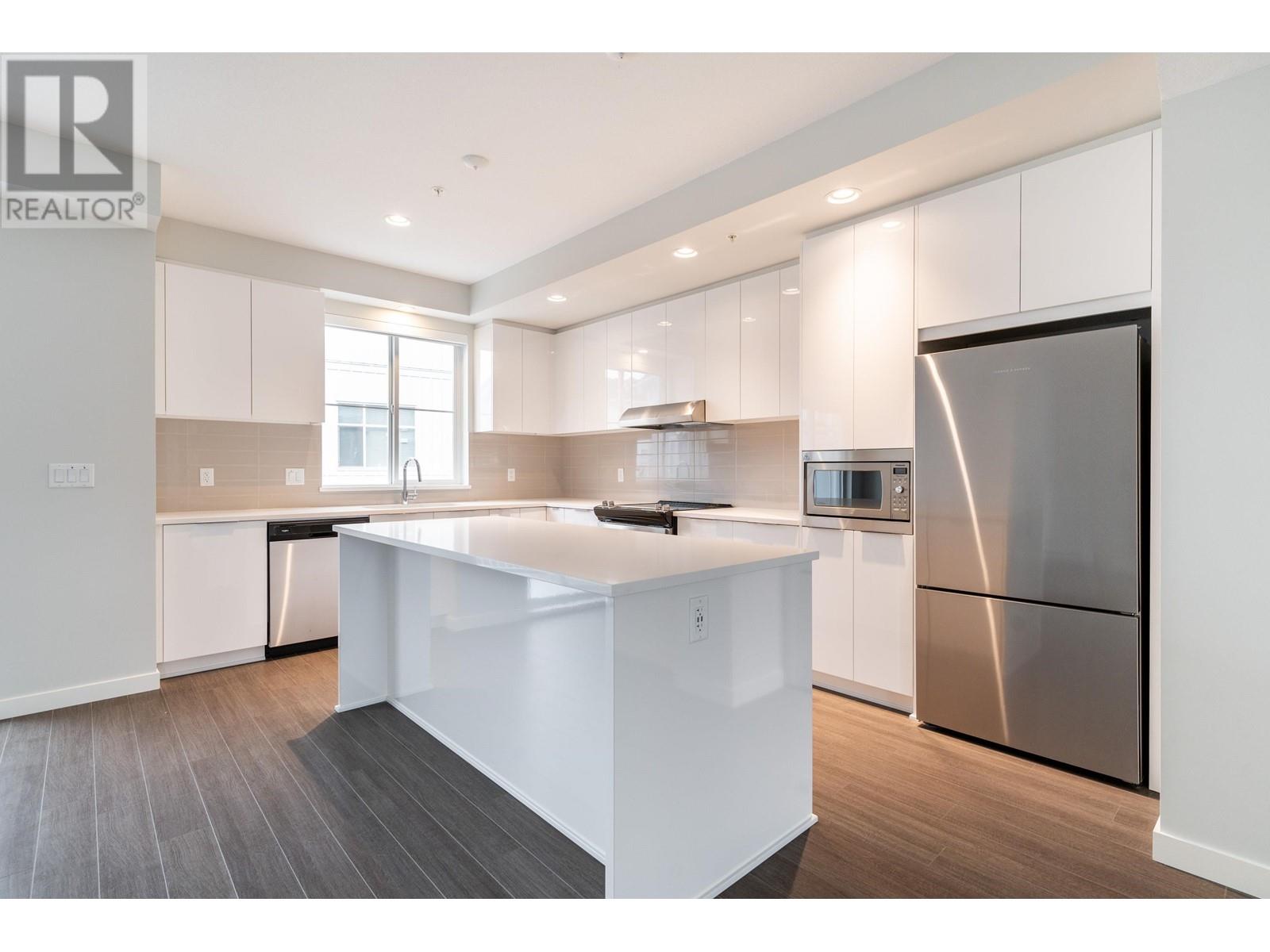 1014 11280 Pazarena Place, Maple Ridge, British Columbia  V2X 4K9 - Photo 8 - R2828292