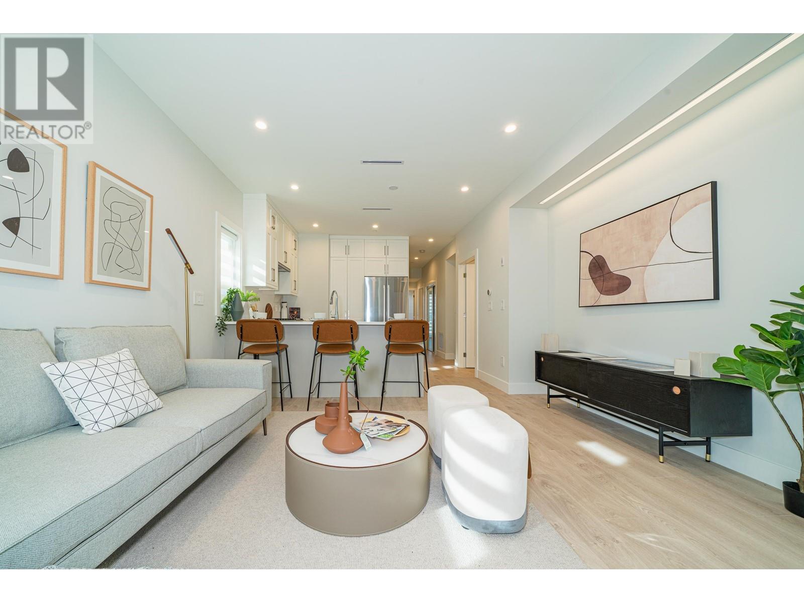 8381 French Street, Vancouver, British Columbia  V6P 4W3 - Photo 5 - R2827651