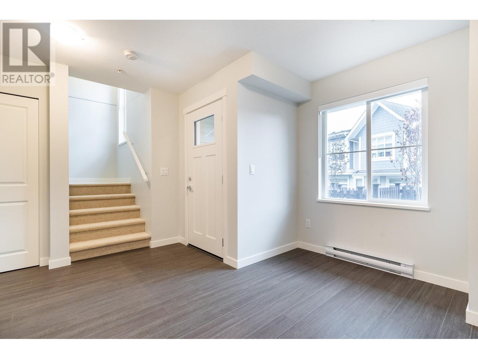1014 11280 Pazarena Place, Maple Ridge, British Columbia  V2X 4K9 - Photo 5 - R2828292