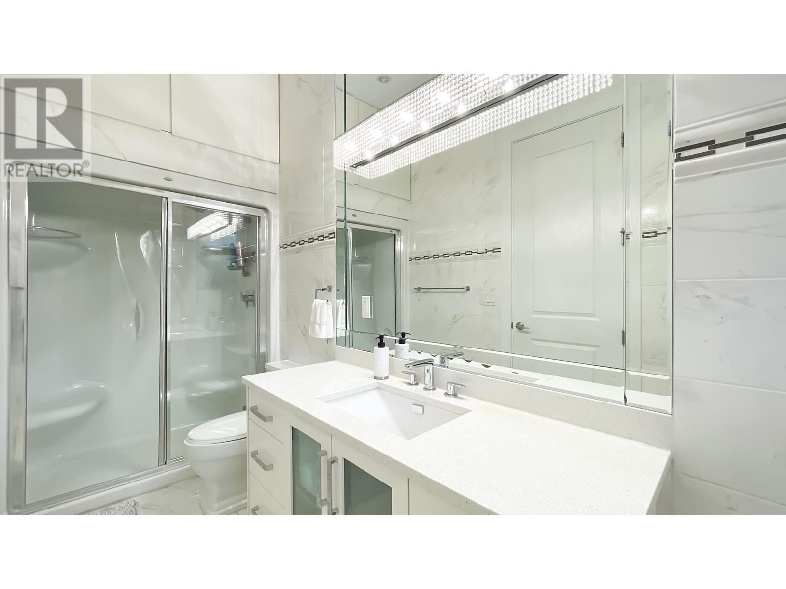 6458 Malvern Avenue, Burnaby, British Columbia  V5E 3G1 - Photo 18 - R2828200