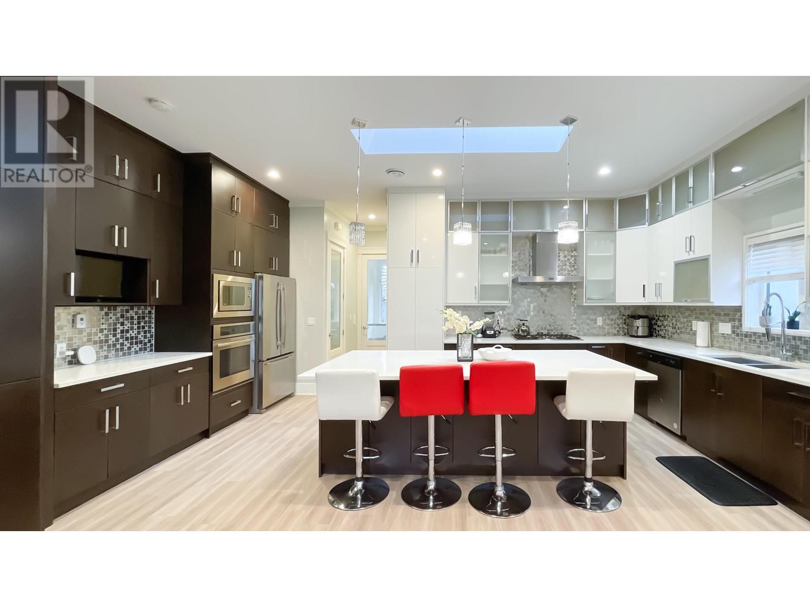 6458 Malvern Avenue, Burnaby, British Columbia  V5E 3G1 - Photo 10 - R2828200