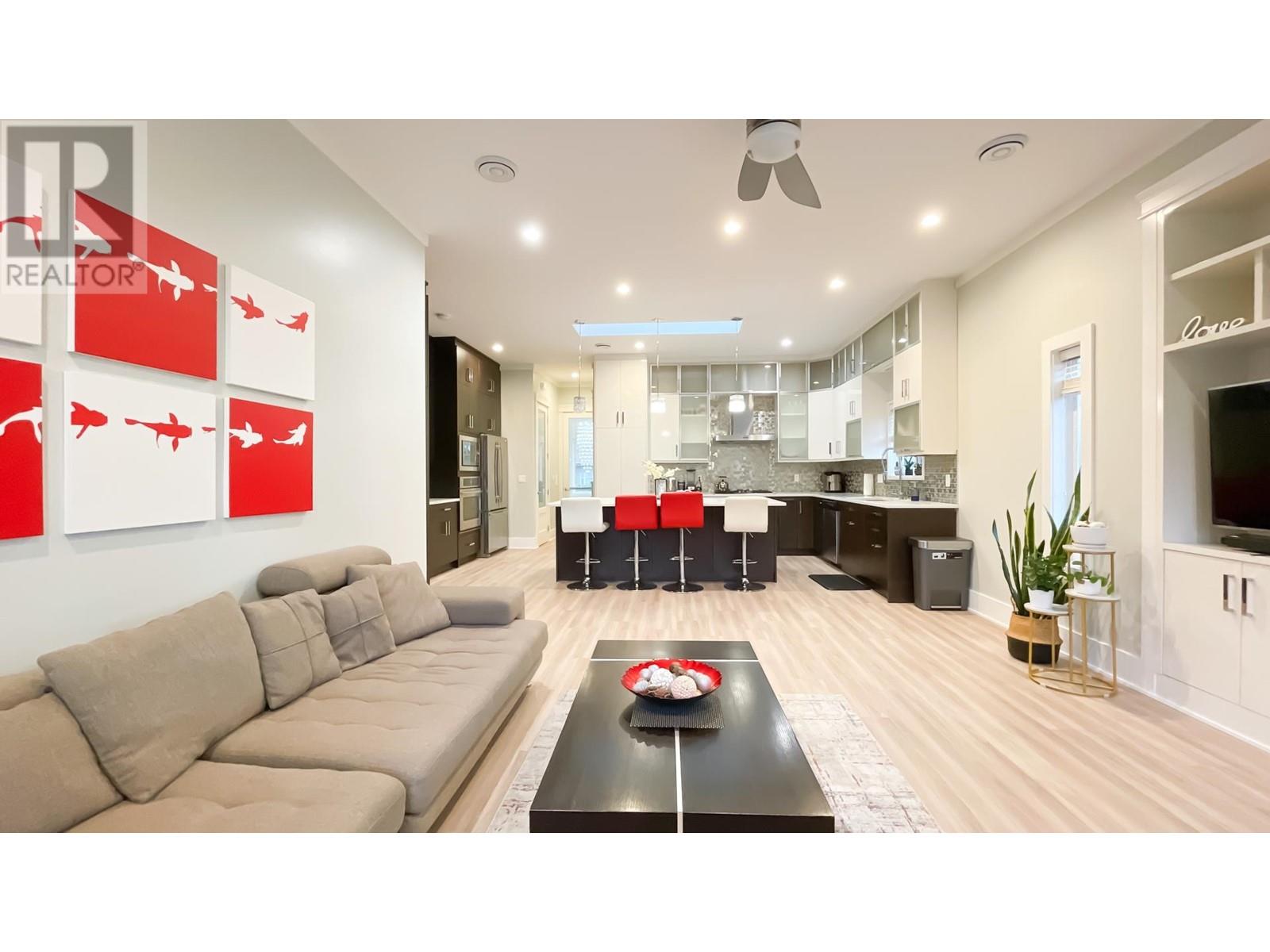 6458 Malvern Avenue, Burnaby, British Columbia  V5E 3G1 - Photo 13 - R2828200