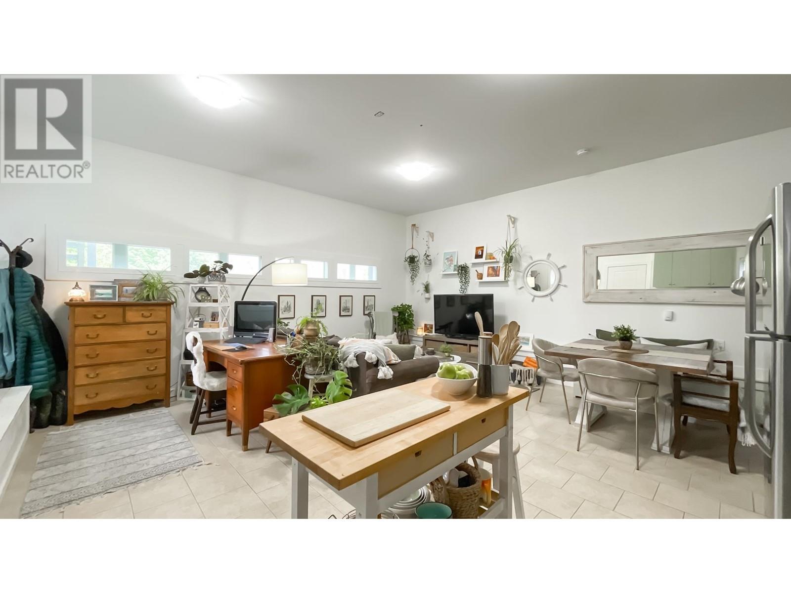 6458 Malvern Avenue, Burnaby, British Columbia  V5E 3G1 - Photo 26 - R2828200