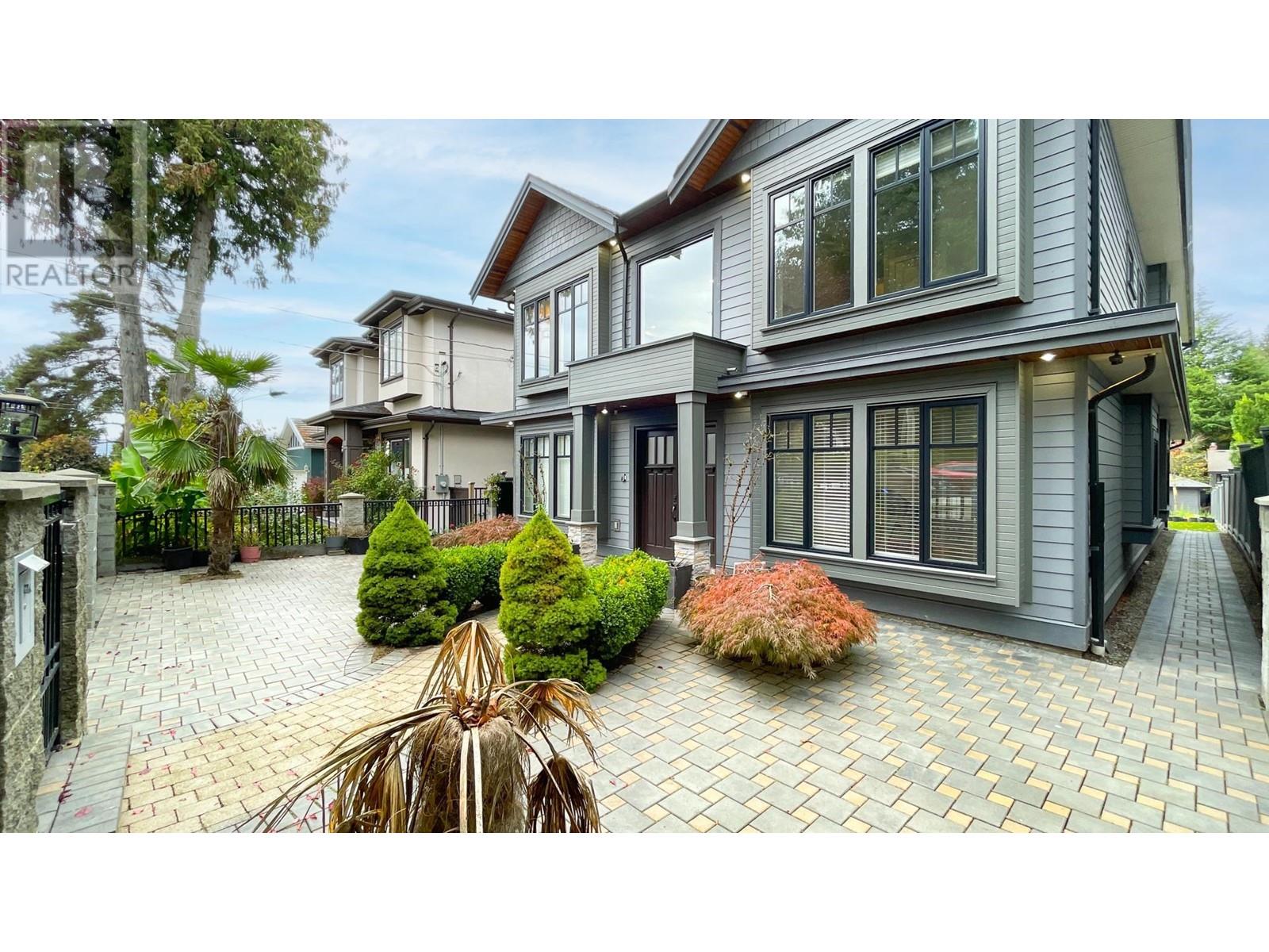 6458 Malvern Avenue, Burnaby, British Columbia  V5E 3G1 - Photo 3 - R2828200