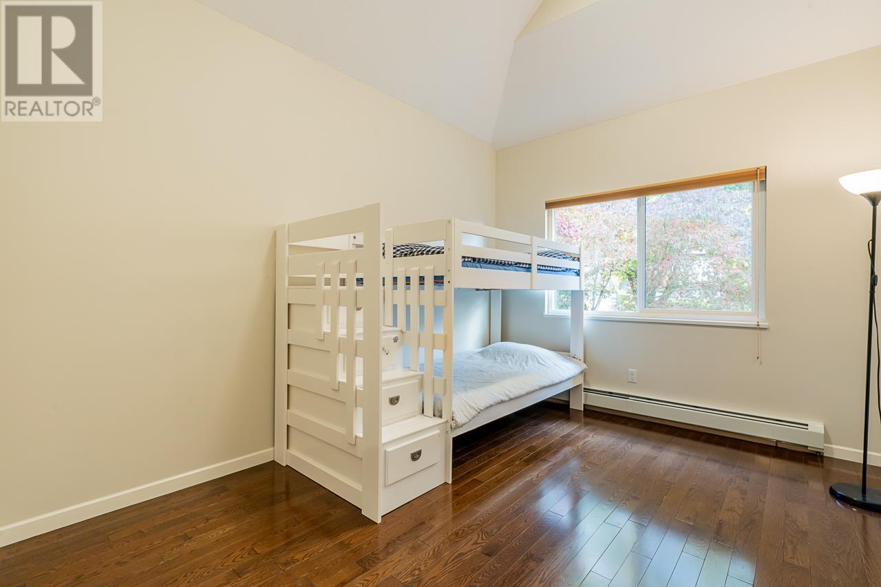 1349 Phillips Avenue, Burnaby, British Columbia  V5A 2V8 - Photo 26 - R2828238