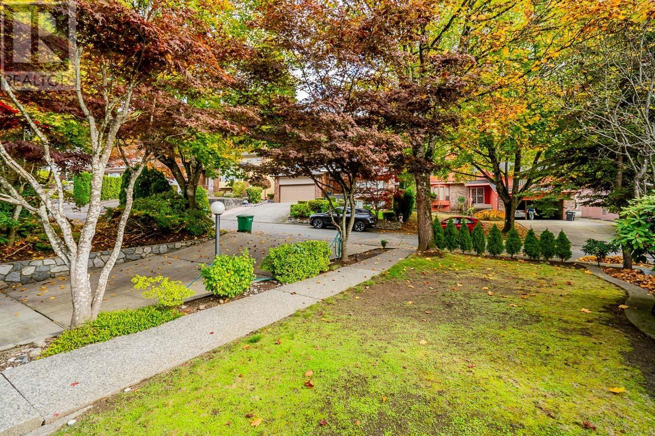 1349 Phillips Avenue, Burnaby, British Columbia  V5A 2V8 - Photo 3 - R2828238