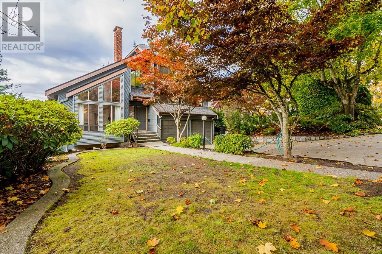 1349 PHILLIPS AVENUE, burnaby, British Columbia