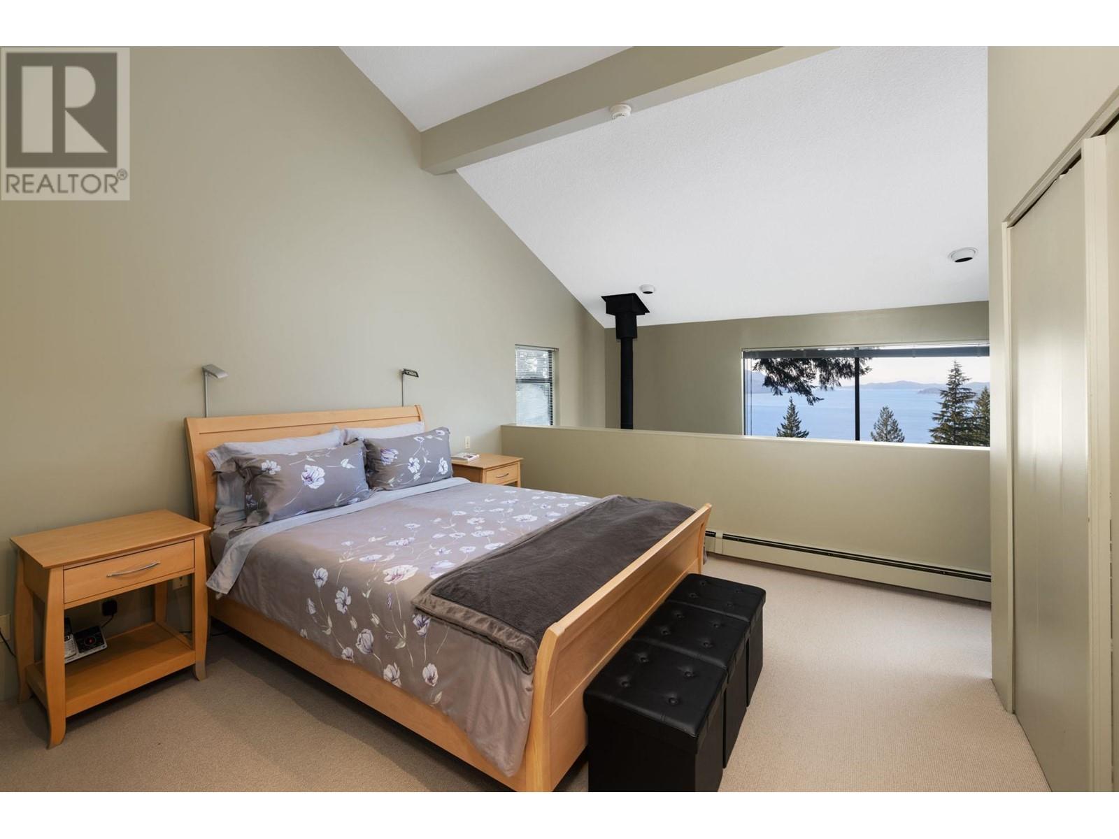 225 Mountain Drive, Lions Bay, British Columbia  V0N 2E0 - Photo 24 - R2828357