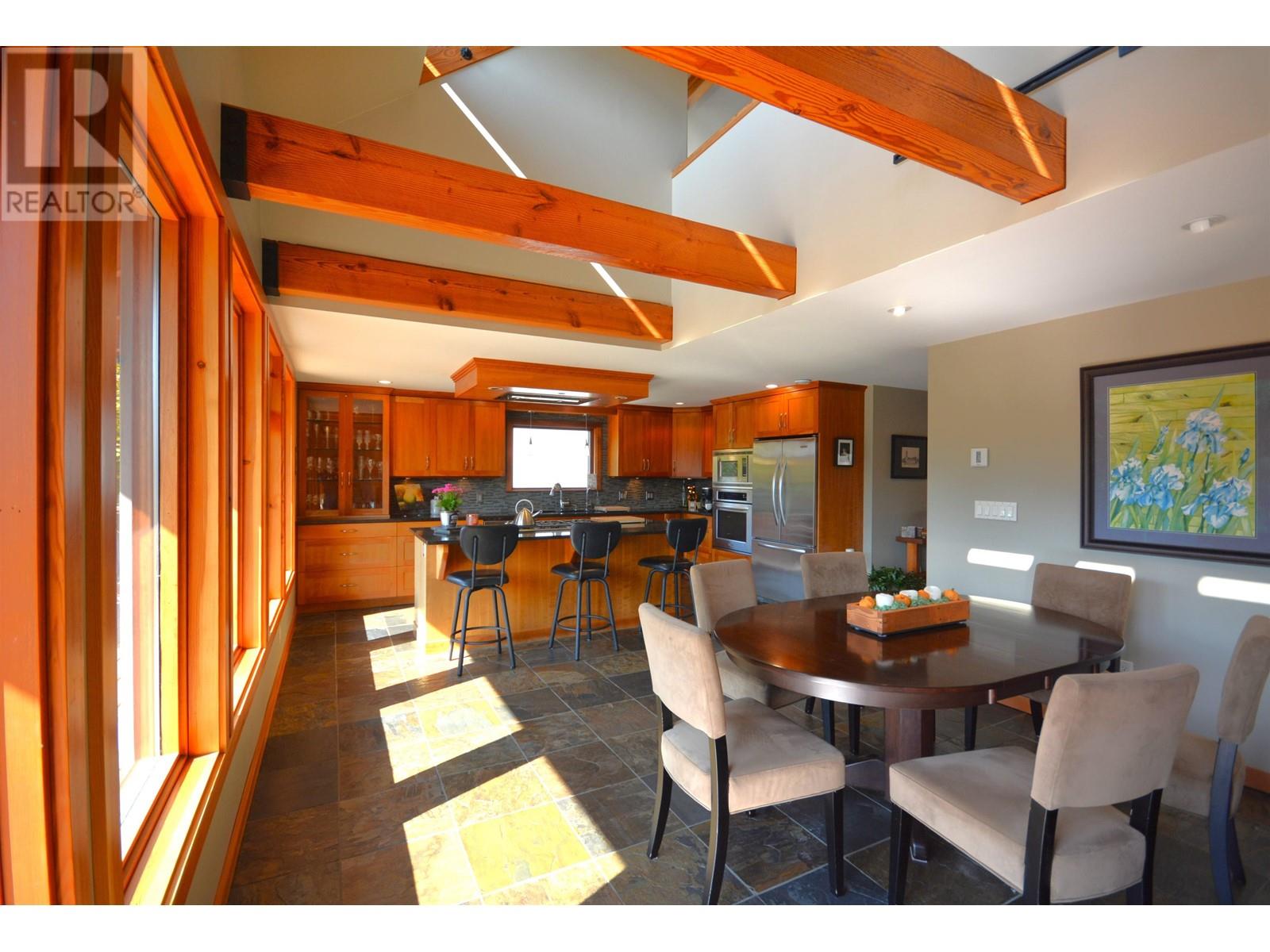 4721 Sinclair Bay Road, Garden Bay, British Columbia  V0N 1S1 - Photo 10 - R2828377