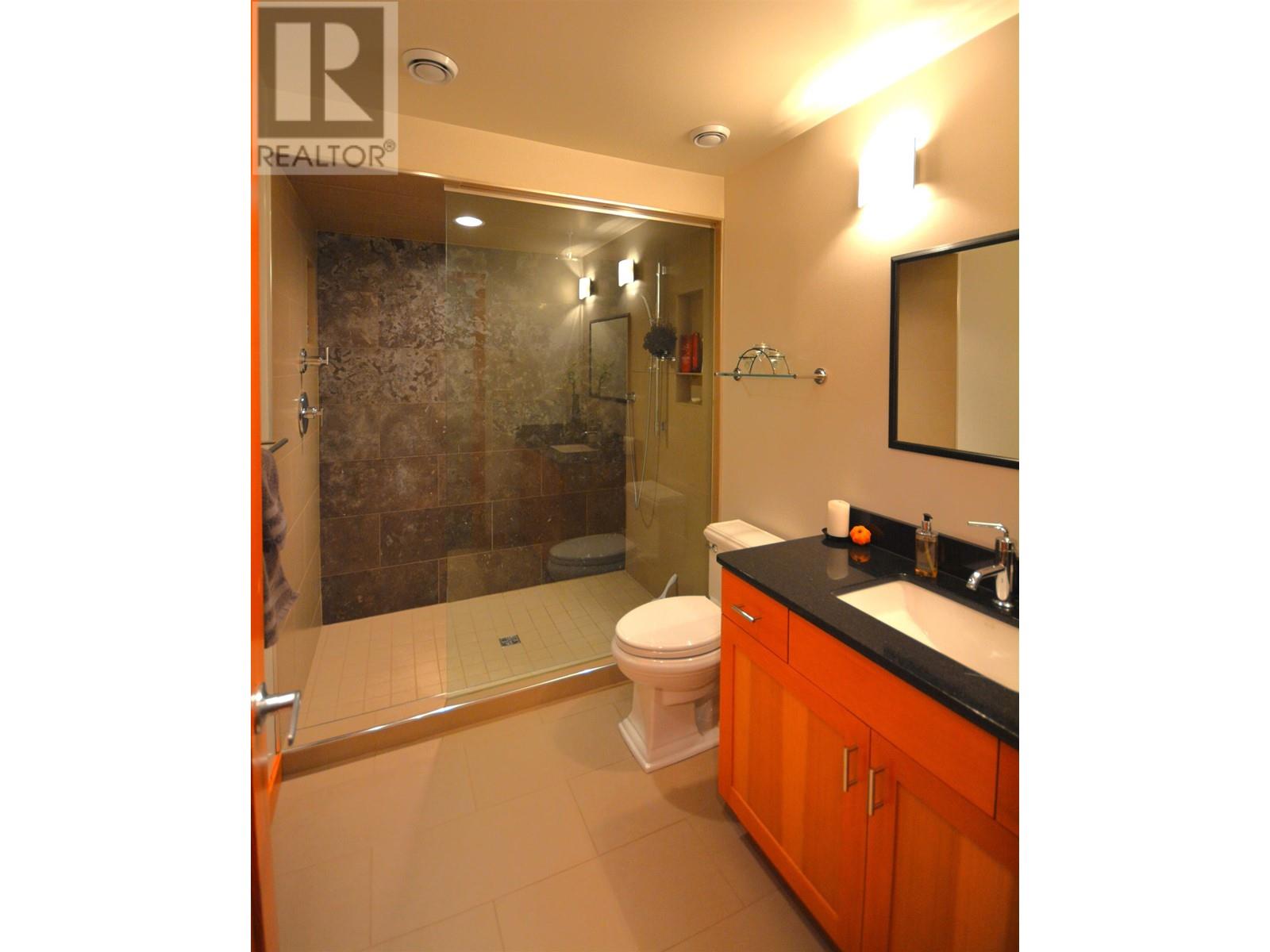 4721 Sinclair Bay Road, Garden Bay, British Columbia  V0N 1S1 - Photo 17 - R2828377