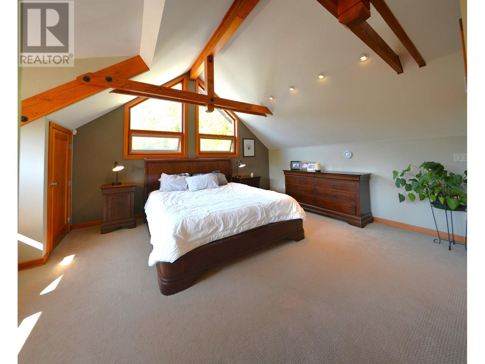 4721 Sinclair Bay Road, Garden Bay, British Columbia  V0N 1S1 - Photo 18 - R2828377