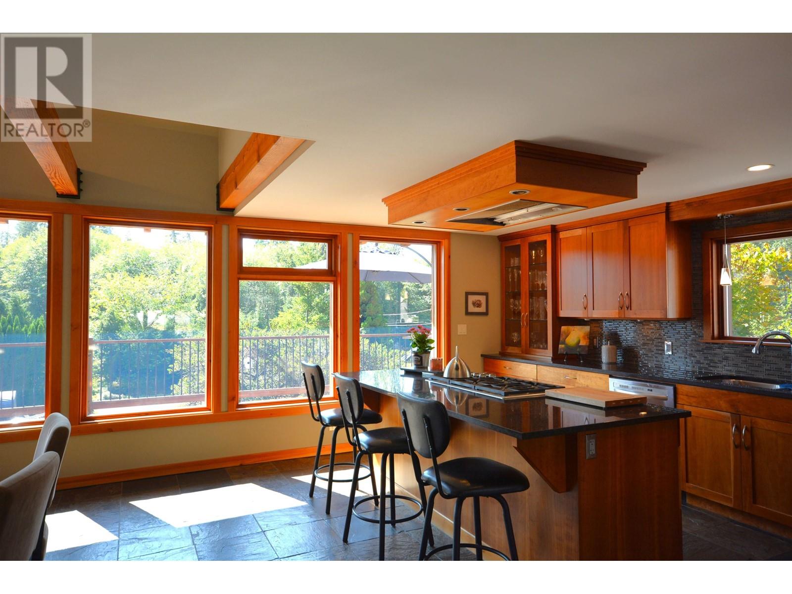 4721 Sinclair Bay Road, Garden Bay, British Columbia  V0N 1S1 - Photo 6 - R2828377