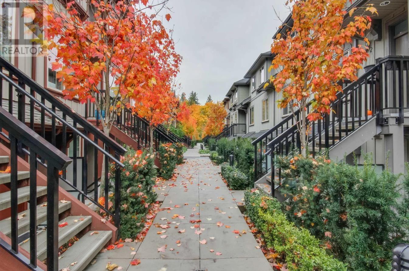 57 433 SEYMOUR RIVER PLACE, north vancouver, British Columbia