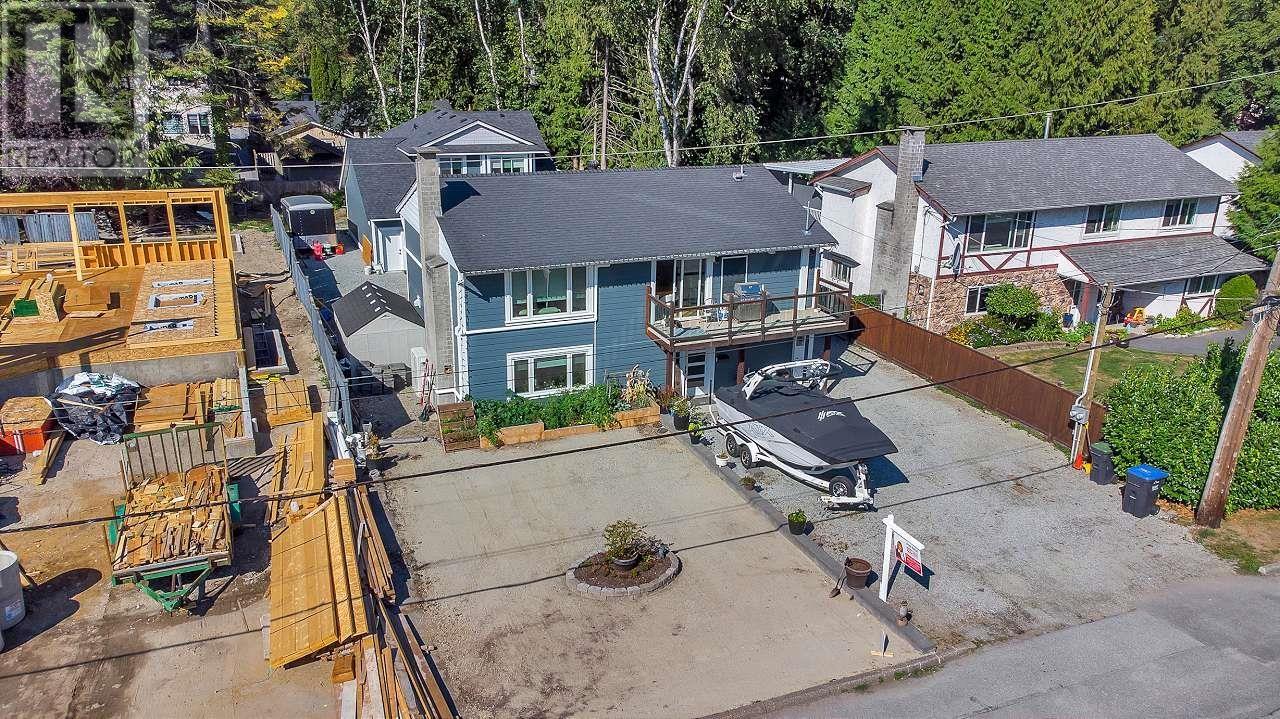 1583 Angelo Avenue, Port Coquitlam, British Columbia  V3B 1C8 - Photo 2 - R2812151